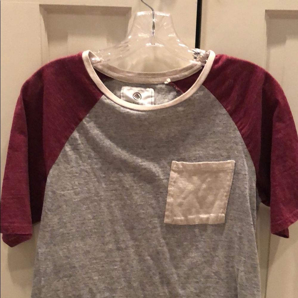 Very soft short sleeve shirt with the long style